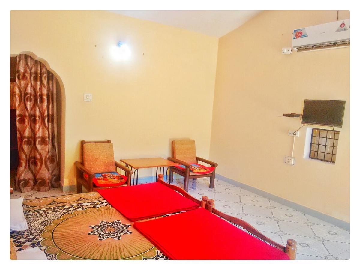 Pugmark Resort Kanha Exterior photo